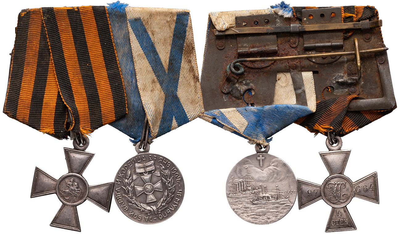 Наградная колодка со знаком отличия военного ордена и медалью